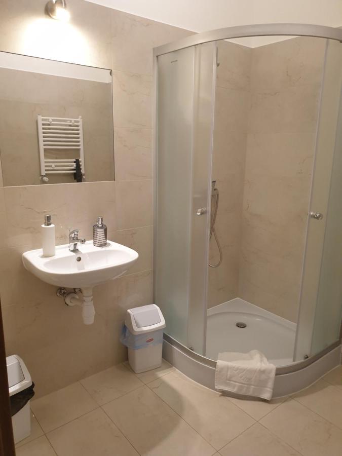 Apartamenty Rynek Lezajsk Kültér fotó