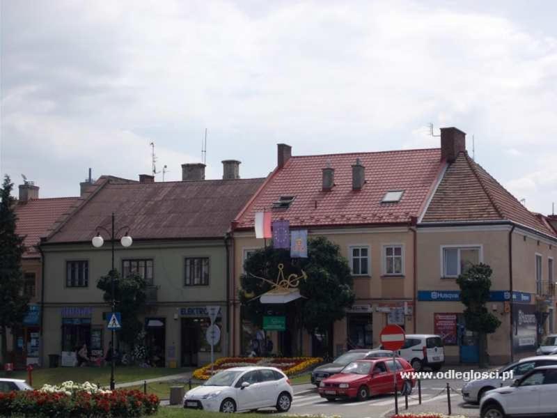 Apartamenty Rynek Lezajsk Kültér fotó